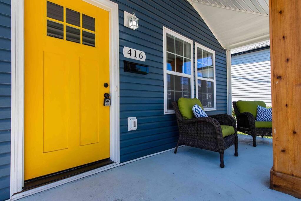 Newly Renovated 3 Bedroom Shelby Park Home **Free Parking** ลุยส์วิลล์ ภายนอก รูปภาพ